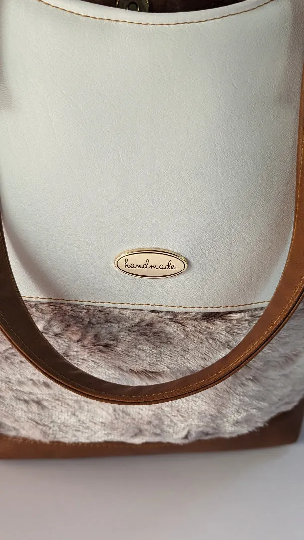 Camden Bucket Bag (Gaudalupe by Shamballa) White
