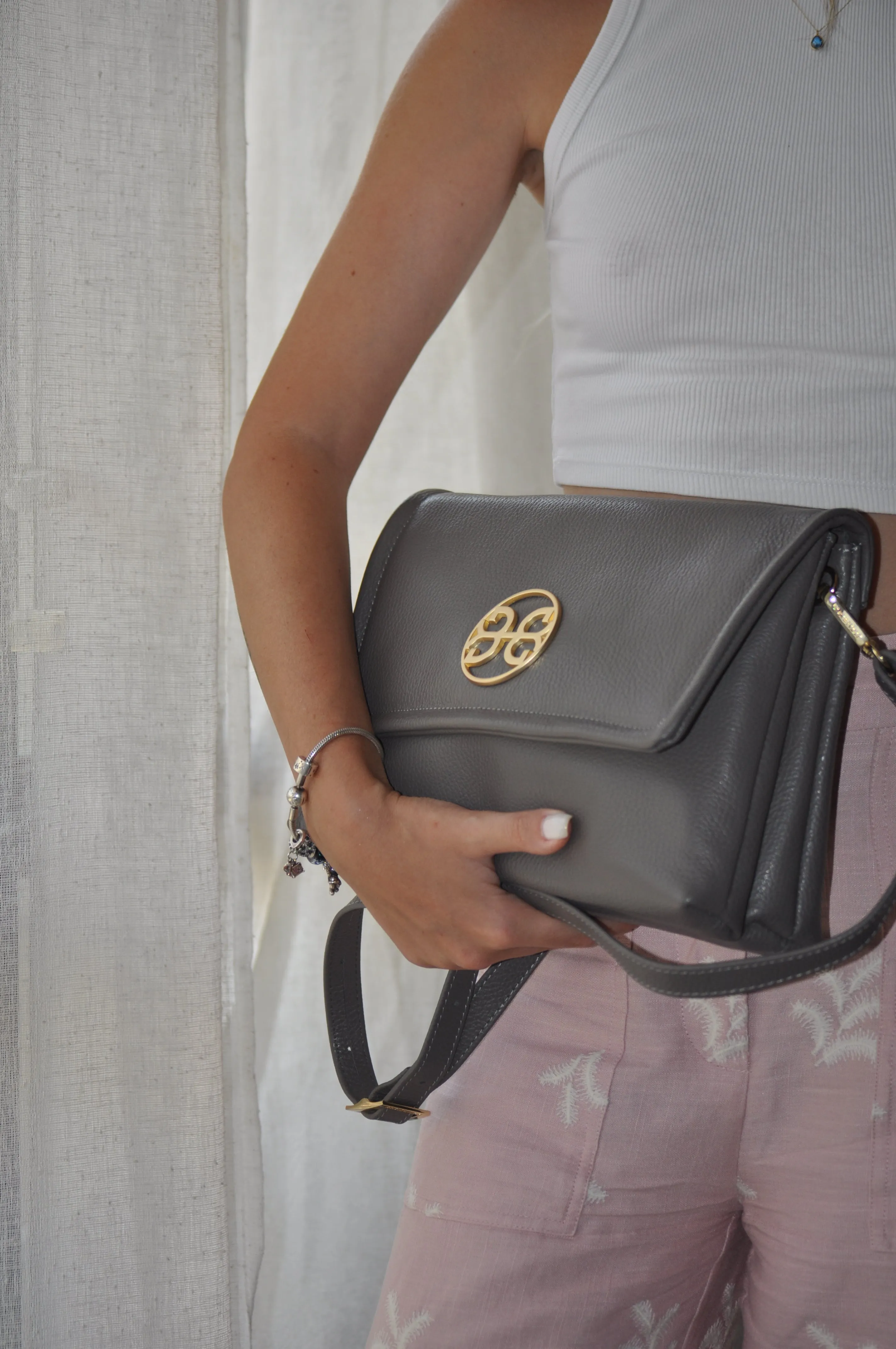Clelia Large Leather Shoulder Bag - Cherry Red