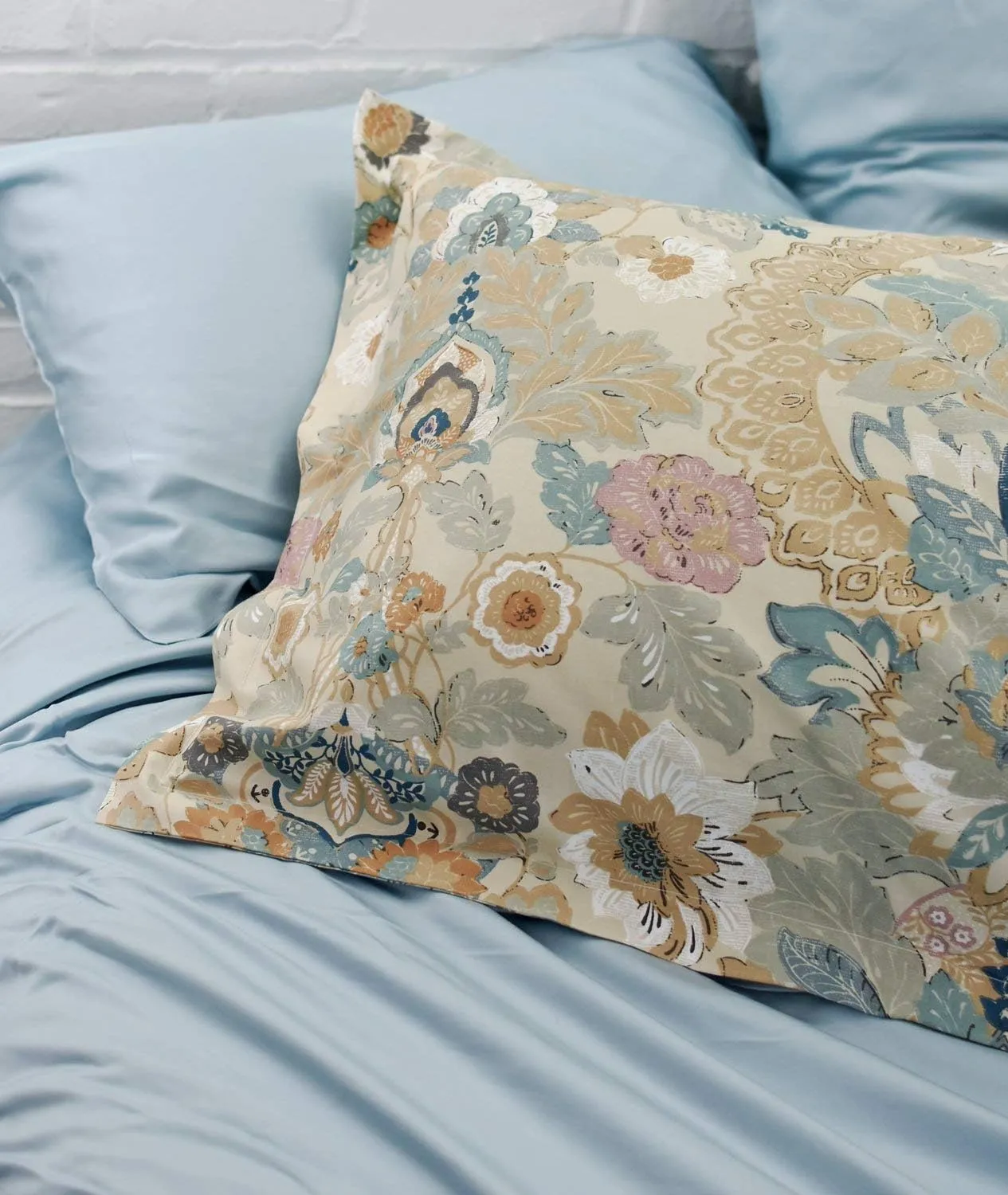 Eikei Damask Medallion Duvet Cover, Luxury Paisley Print Bedding Set, 400 Thread Count Egyptian Cotton (Majorca, King)