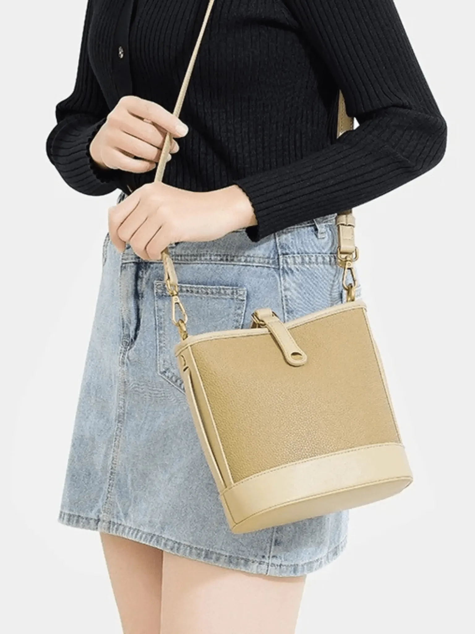 Emilia | Two-Tone Bucket Bag