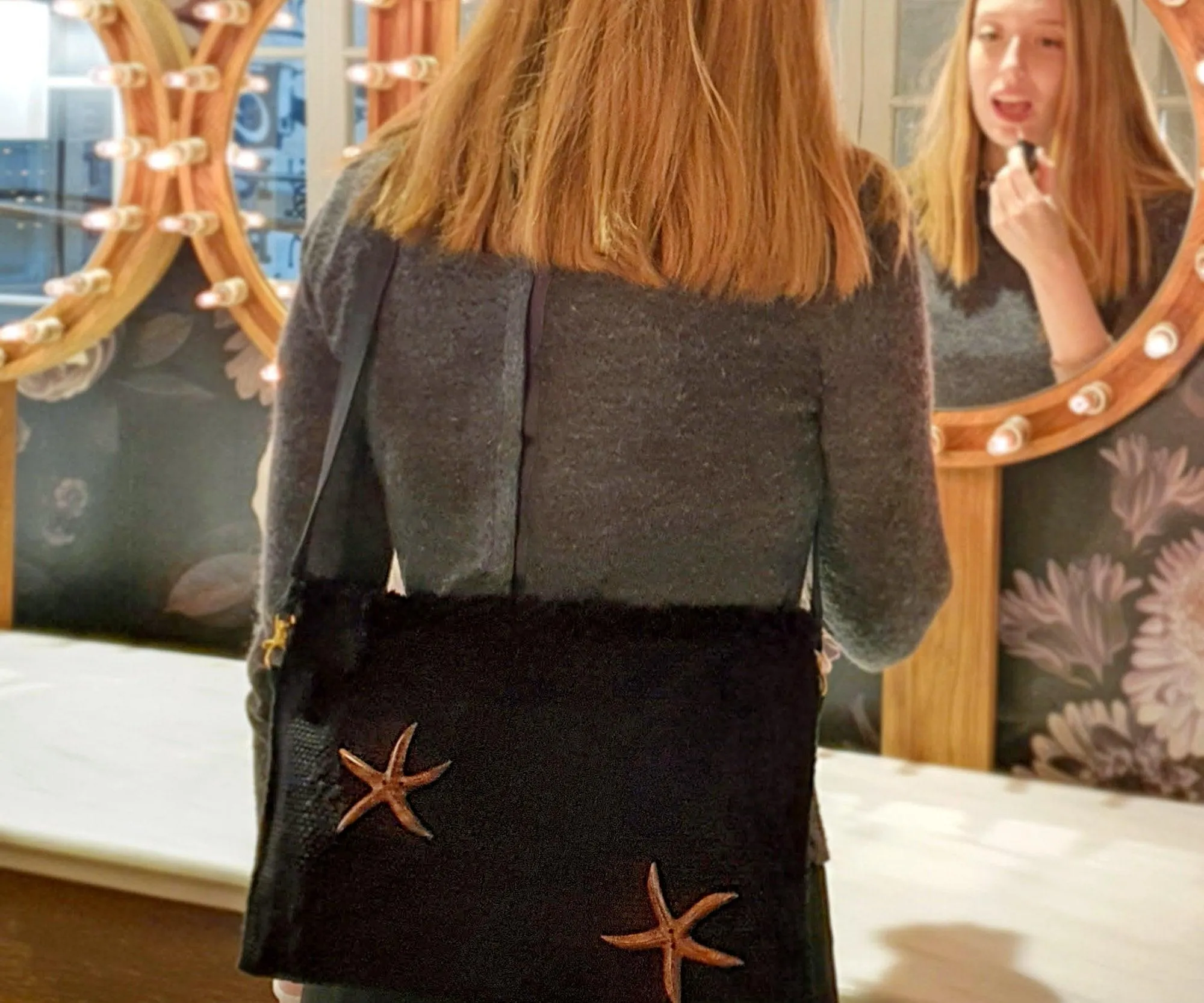 Handcrafted backstrap loom bags with zip closure. Handicraft clutch bag from mexican artisan weaver and Sonora iron wood carving