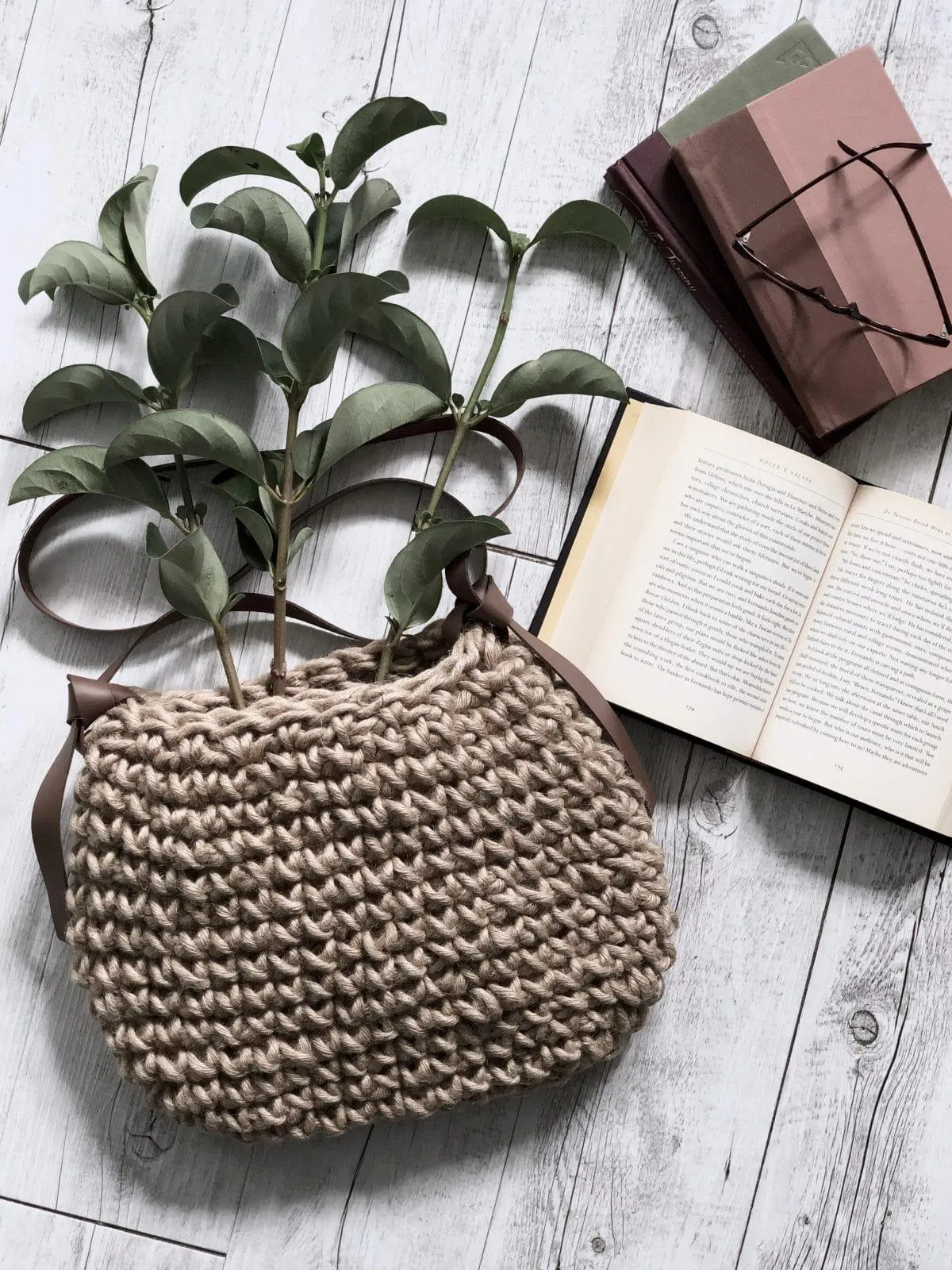 Handmade Natural Fibre Vegan Minimalist Crossbody Handbag