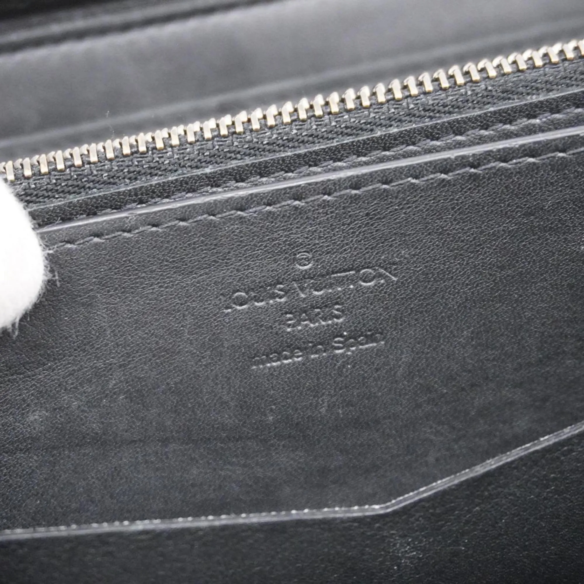 Louis Vuitton Zippy Xl  Pony-Style Calfskin Wallet  ()