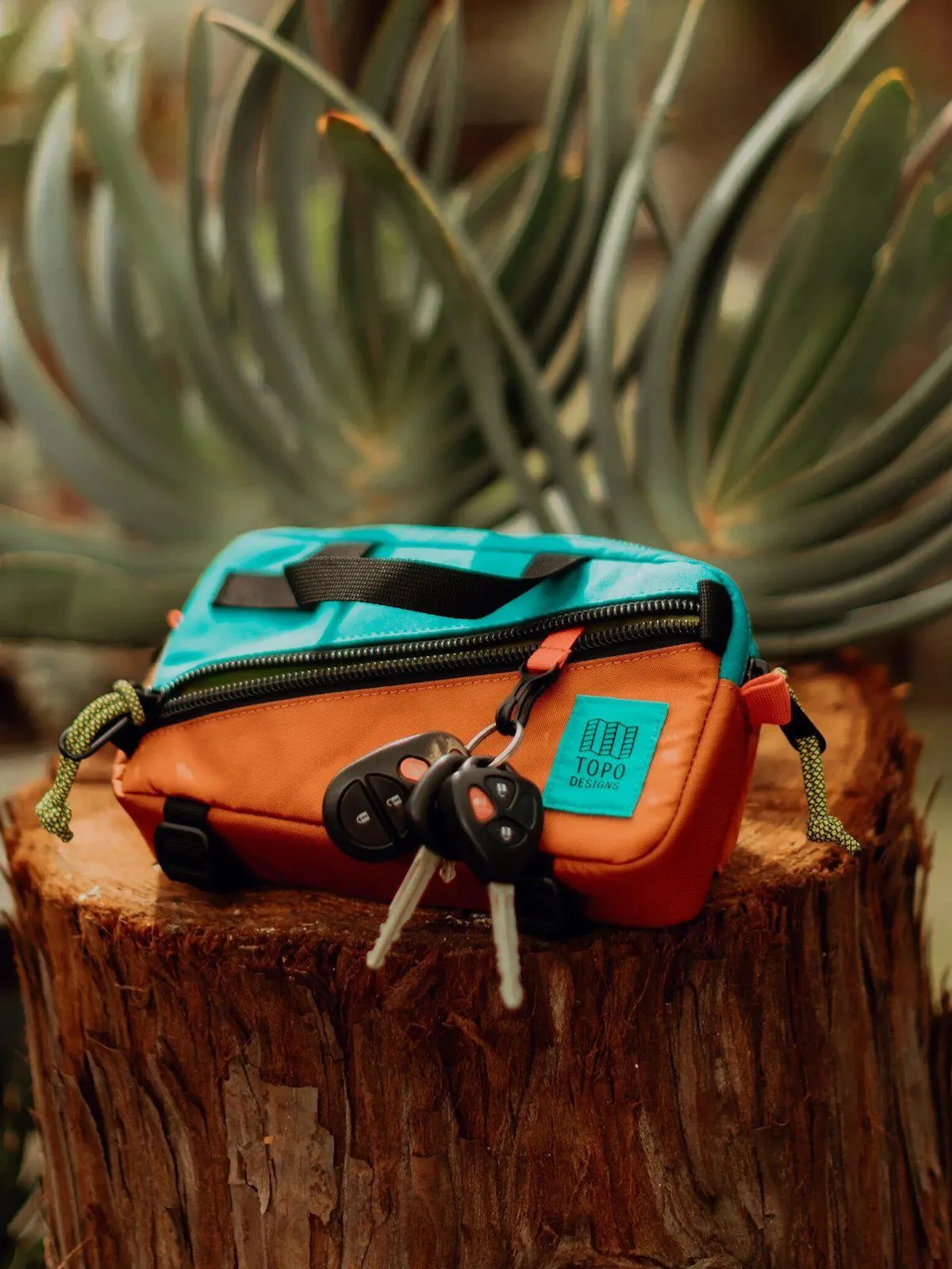 Topo Designs Mini Quick Pack Natural