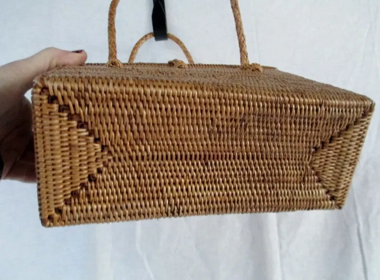 Vtg Handmade STRAW MERMAID HANDBAG Box Purse Satchel SEASHELL RARE!